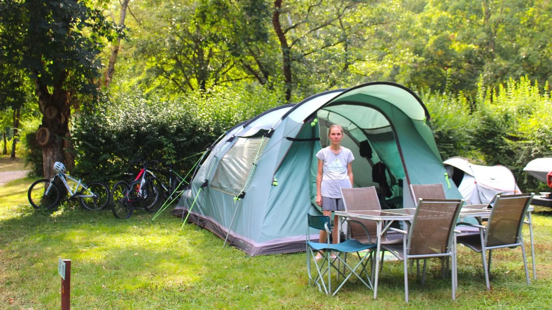 Campsite Camping Vert Lavande Belmont-sur-Rance France